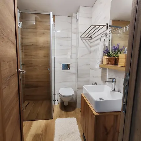 Borovi 14 * Divčibare